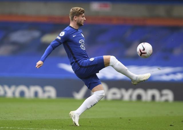 前锋连续三场进球，状态巅峰