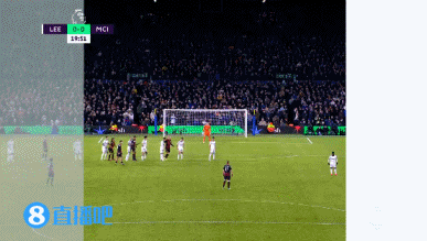 记者：尤文正努力与巴黎就穆阿尼达成协议，热刺也在争夺他