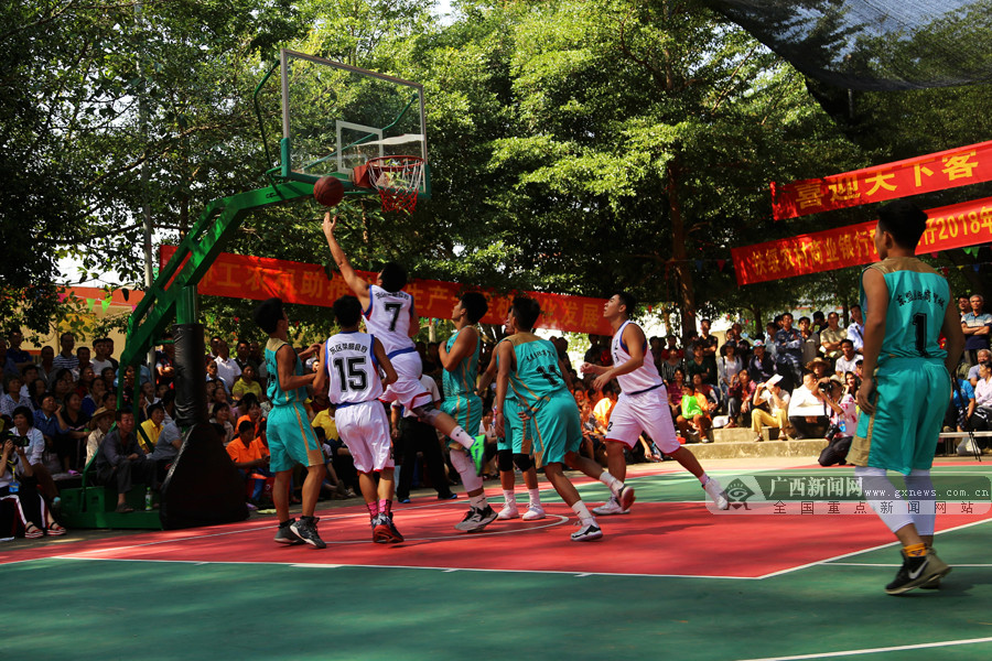 奥林匹亚科斯中场：皇马是世界最强球队之一，为我们感到自豪